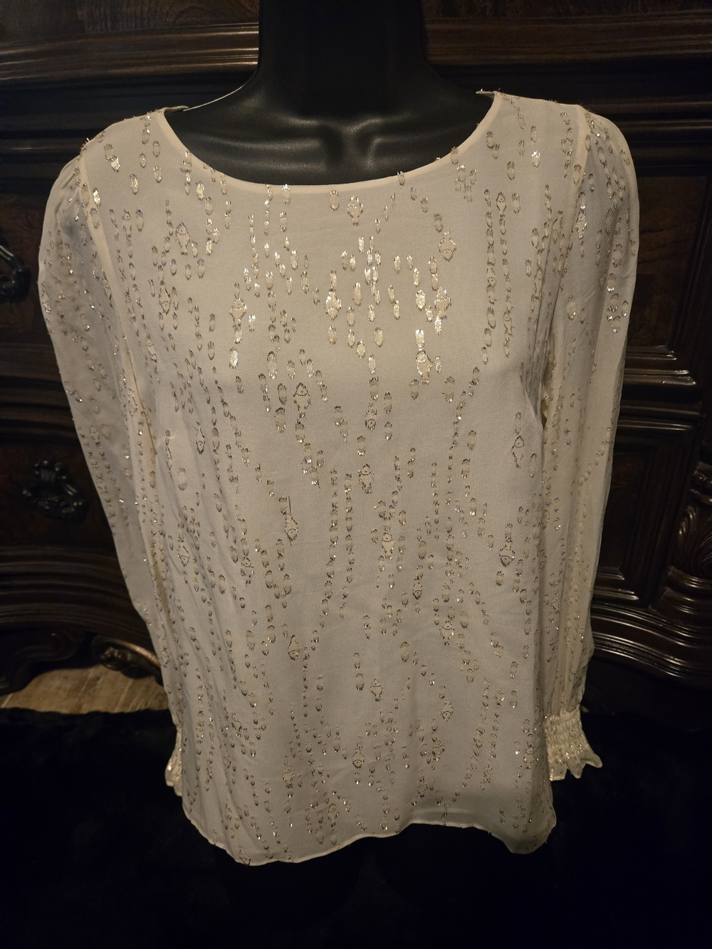 Lilly Pulitzer Blouse S Silk Blend Gold Metallic Ivory Smocked Cuffs